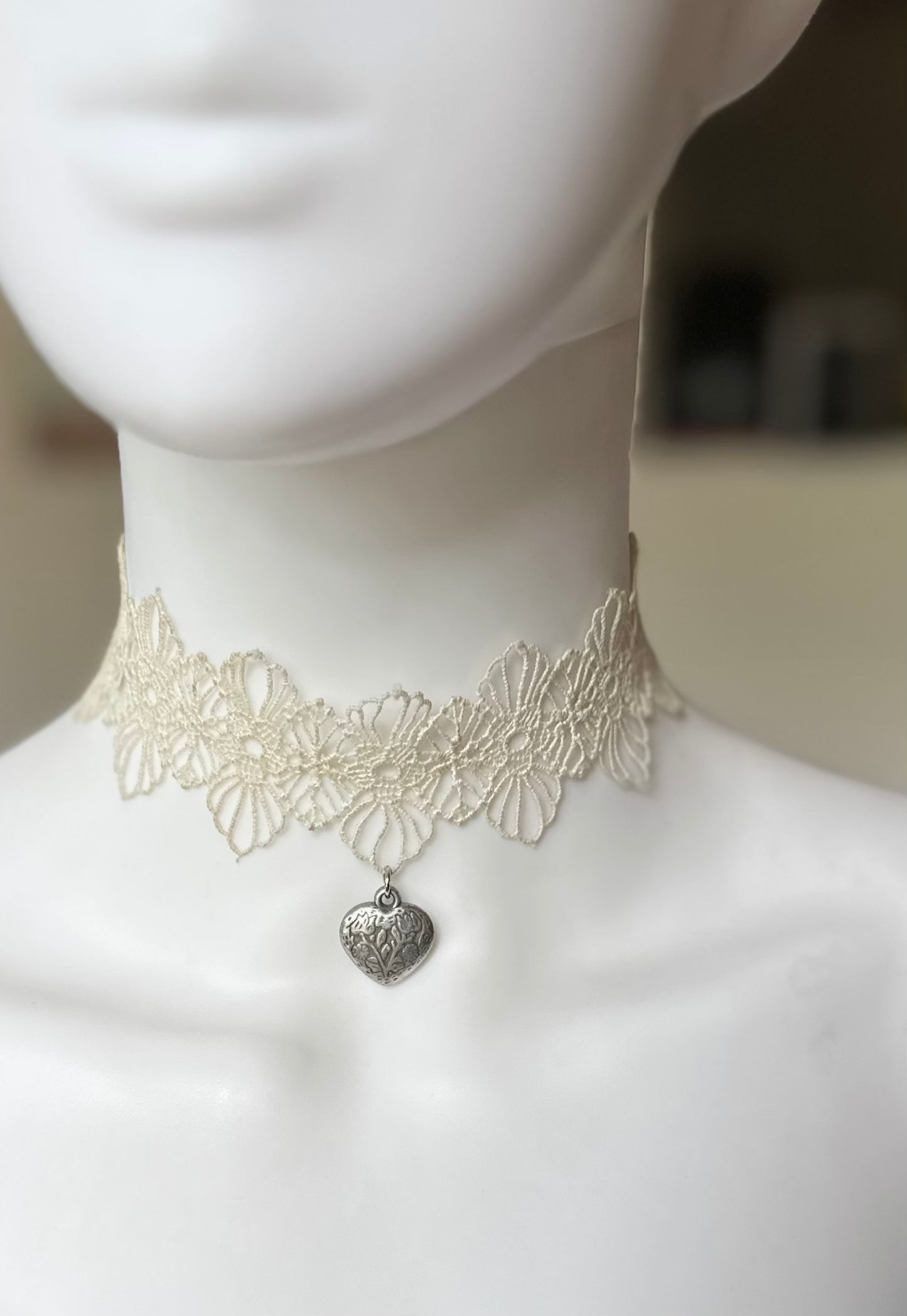 Vintage Lace Heart Chokers